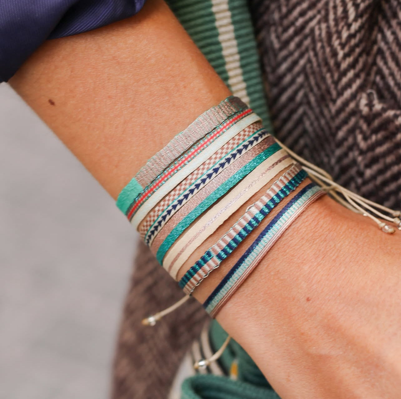 GUANBANA HANDMADE BRACELET