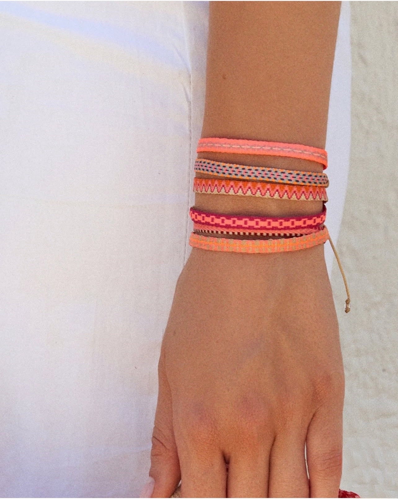 GUANBANA HANDMADE BRACELET