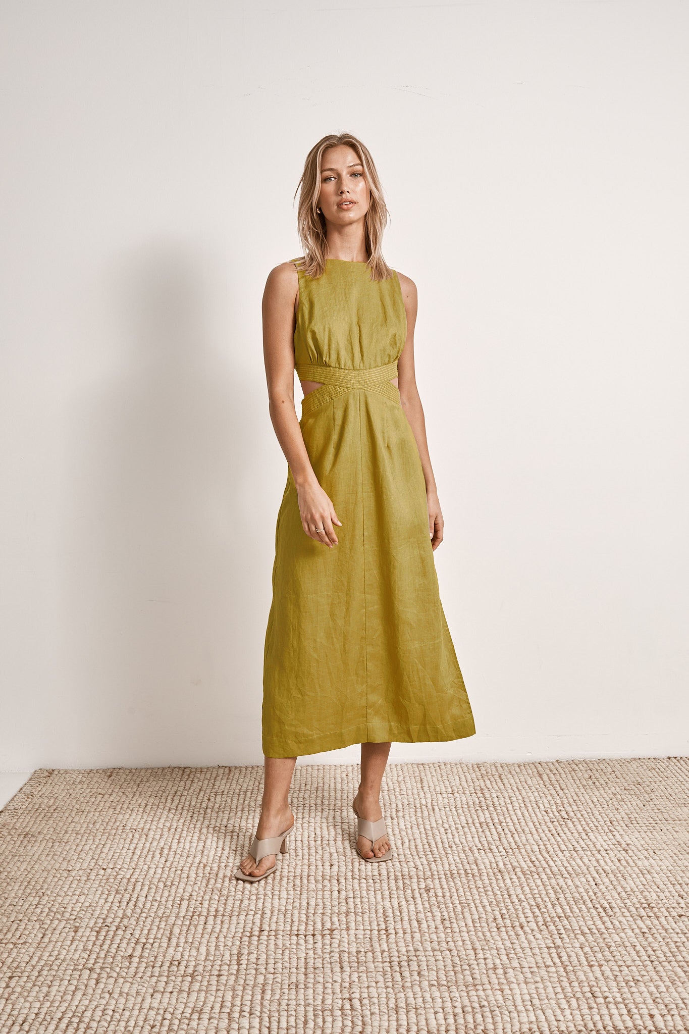 Mon Renn Bask linen midi dress Agave