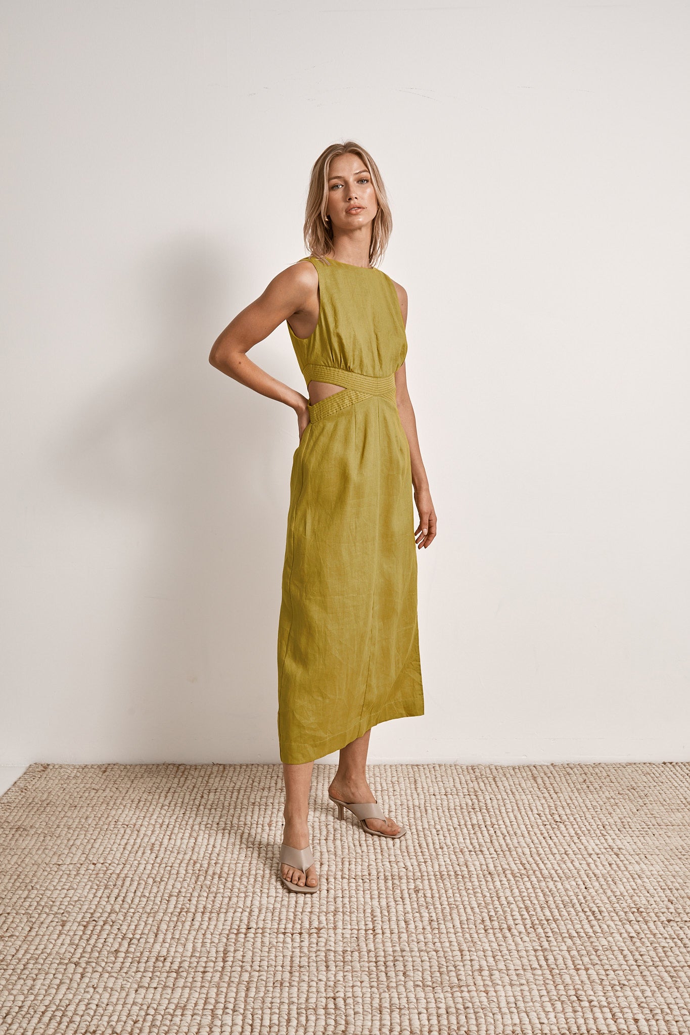 Mon Renn Bask linen midi dress Agave