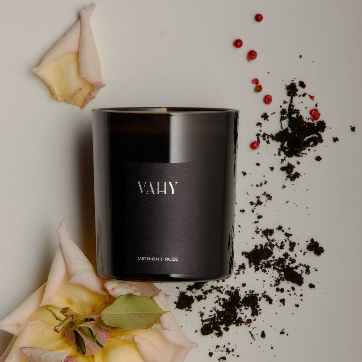 VAHY MIDNIGHT RUSE SCENTED CANDLE NON TOXIC AWARD WINNING