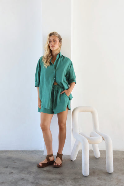 THE LINE | BOWIE SHORT SLEEVE LINEN SHIRT GREEN | BABY LEMONADE STORE