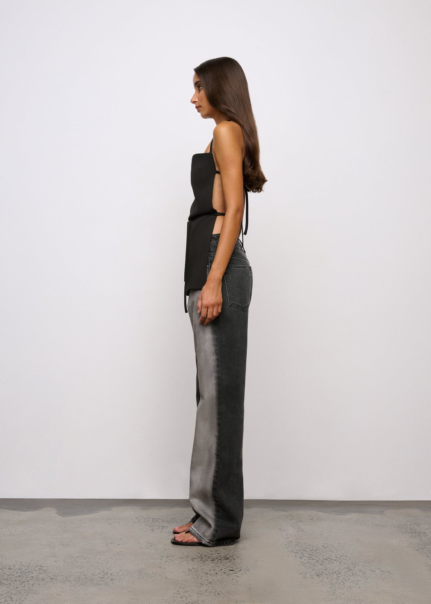 ONE OF OTHERS RAEF BACKLESS TOP BLACK