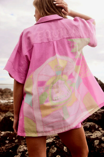 Sabbi Tequila pink print short sleeve Patron shirt Rosado