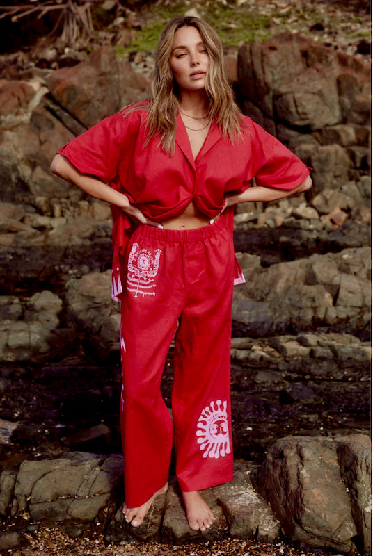 SABBI linen pull on pant El Jimbador, Shine Bright Red. 