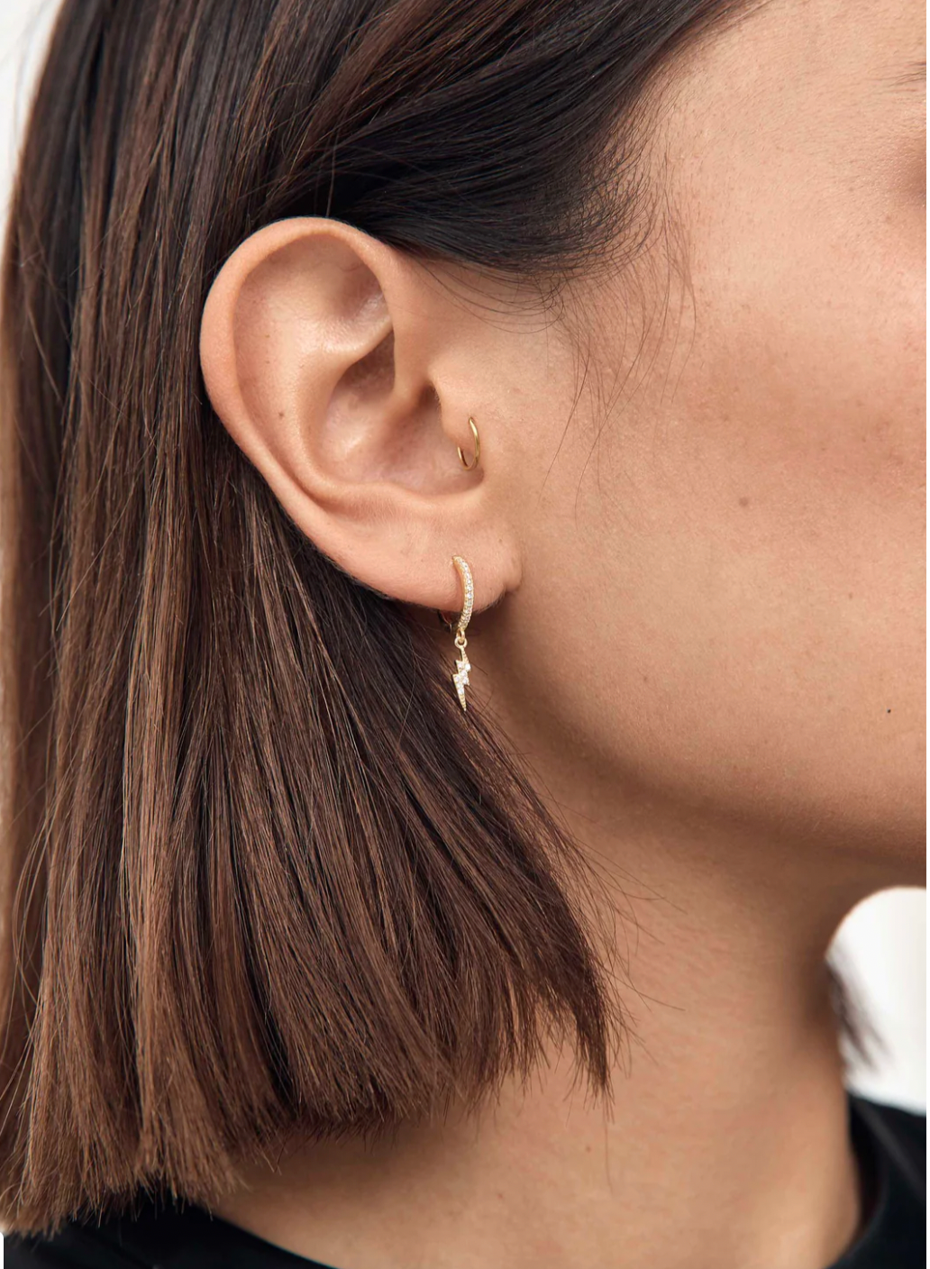 LIGHTENING BOLT HOOPS GOLD
