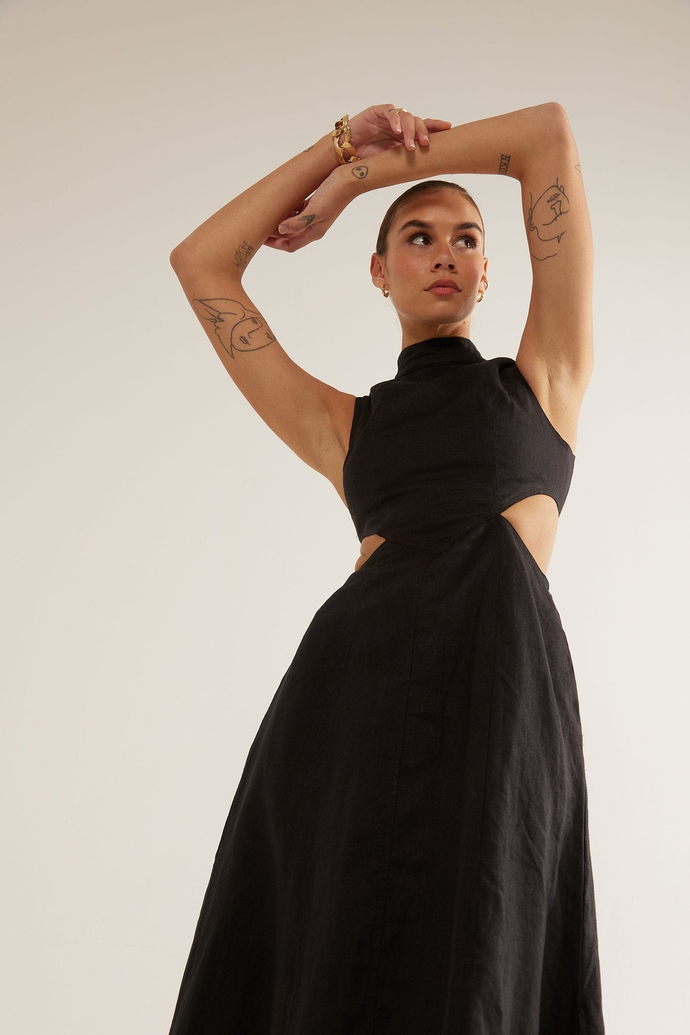 SOVERE/STUDIO VIRTUE MIDI DRESS BLACK BABY LEMONADE