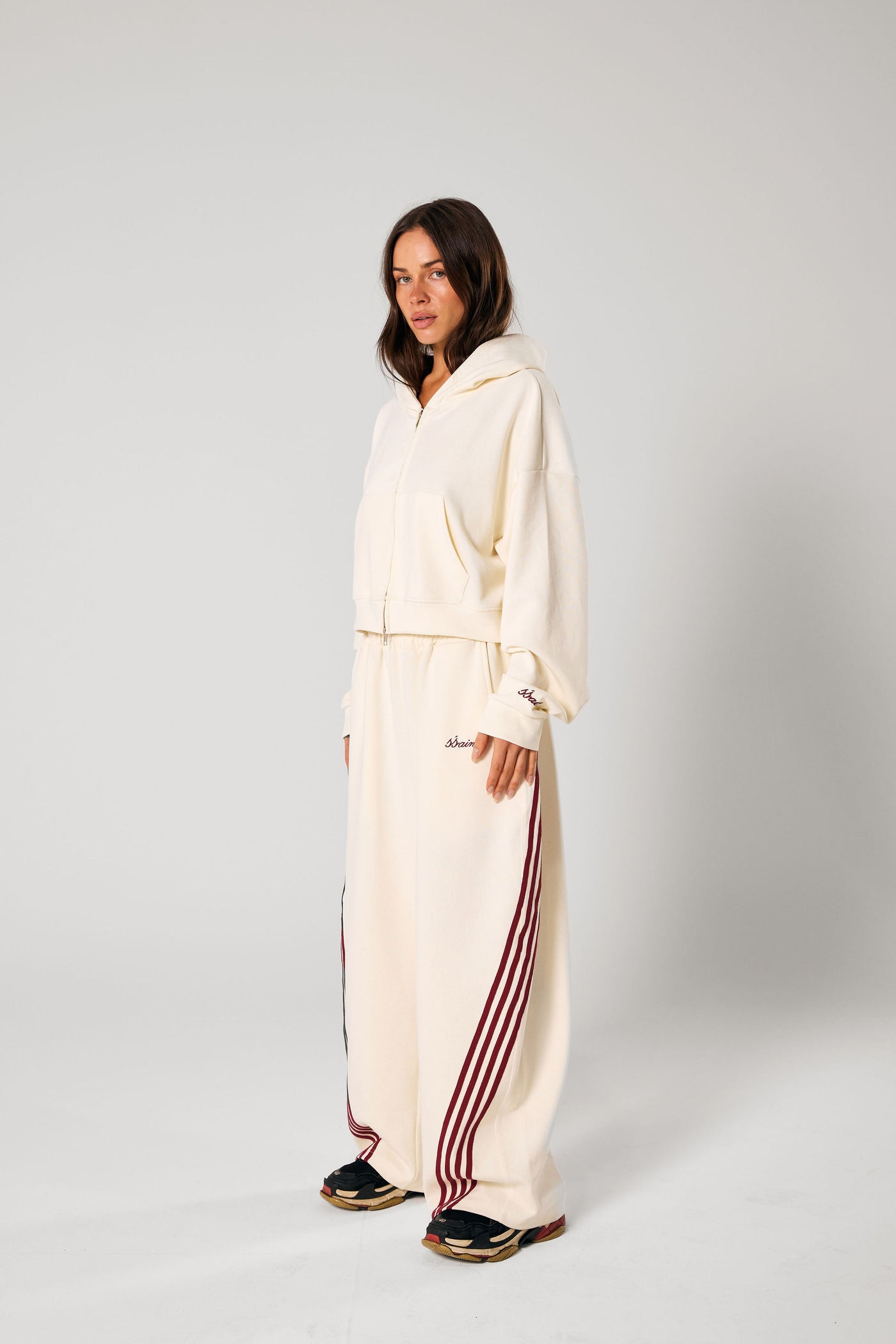 SŚAINT BARREL TRACK PANTS BUTTER | BABY LEMONADE STORE