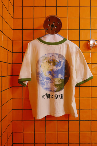 HAPPY LITTLE MOTHER MOTHER EARTH TEE