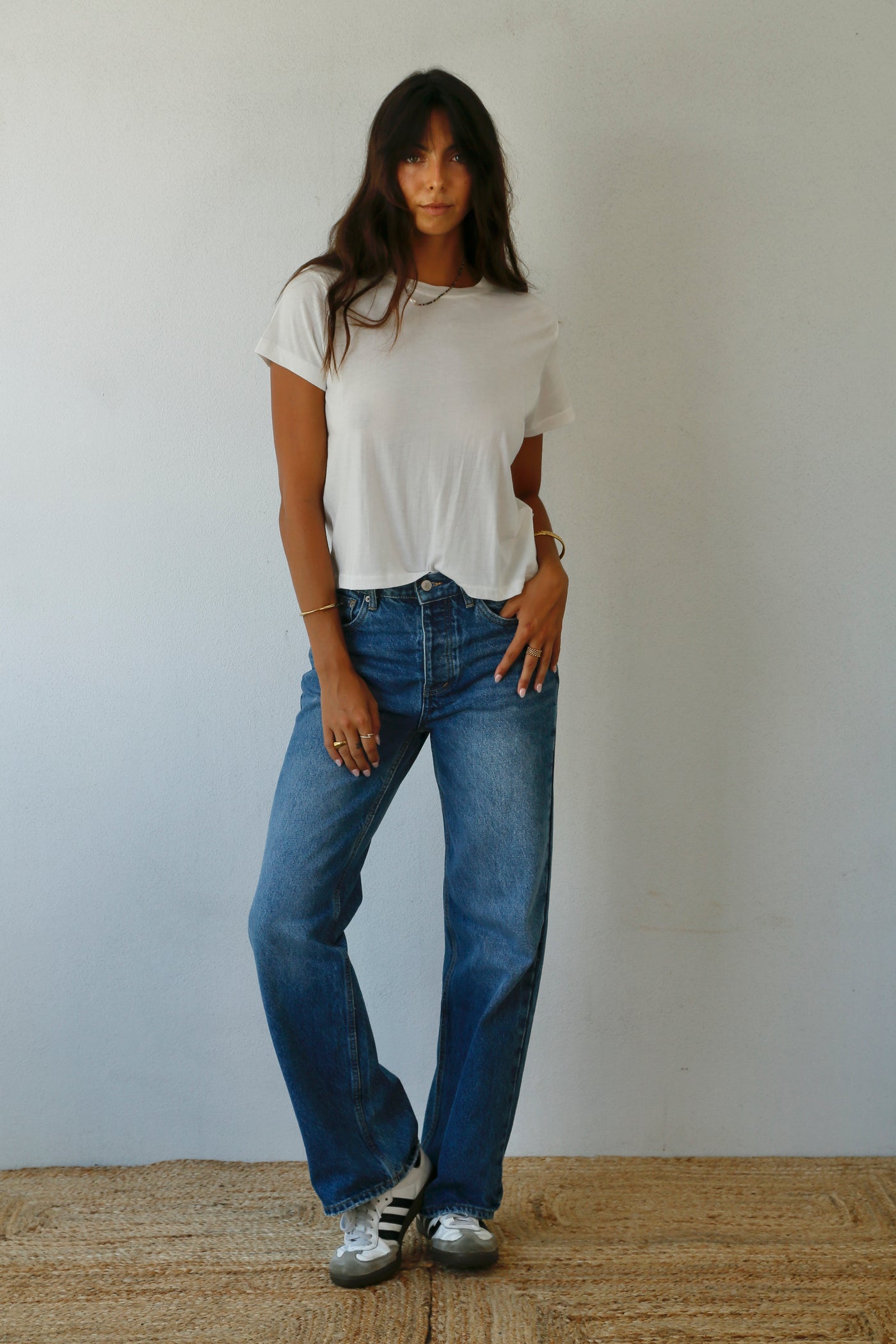 THE LAUNDRY ROOM ESSENTIALS PERFECT TEE WHITE | BABY LEMONADE STORE