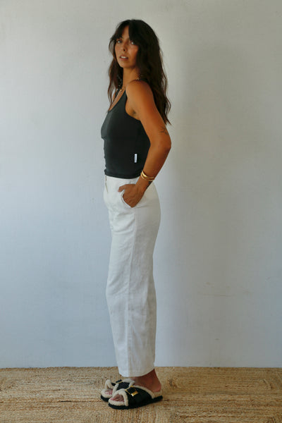 THE LAUNDRY ROOM ESSENTIALS RIB TANK BLACK SNOW | BABY LEMONADE STORE