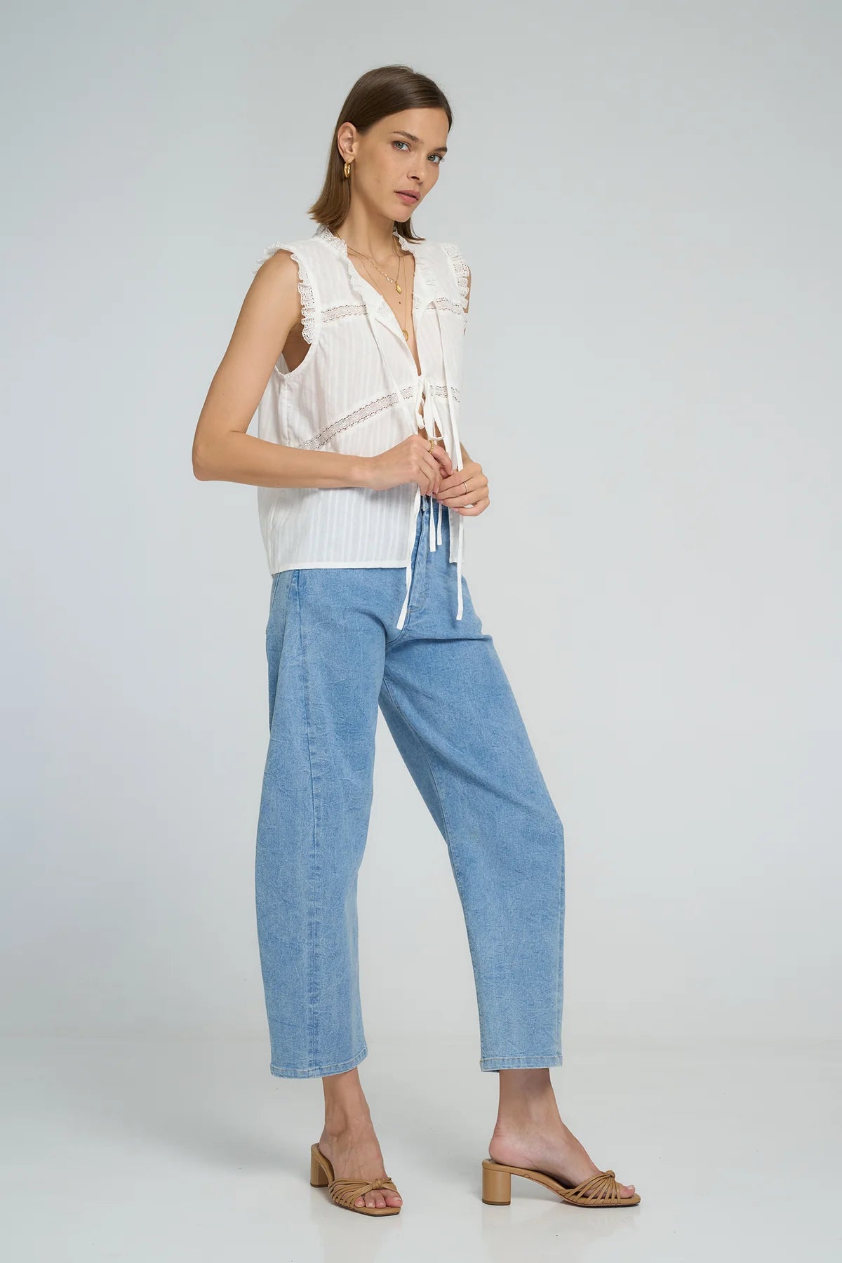 LILYA JUPITER LACE TOP WHITE