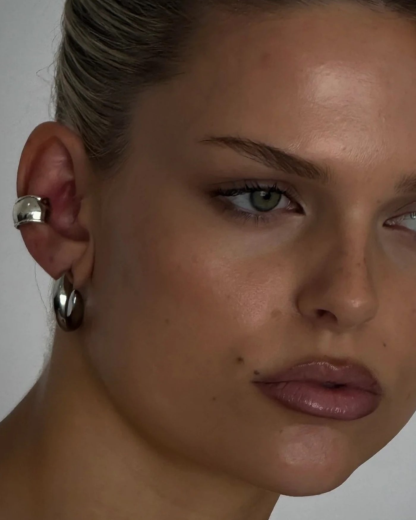 ZAYA COLLECTIVE| MILA EAR CUFF SILVER| BABY LEMONADE STORE